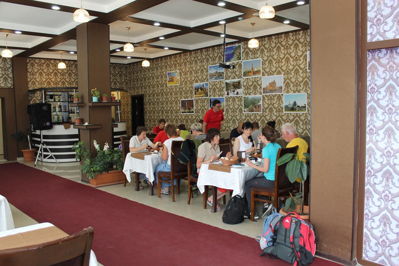 East House Hotel Baku Eksteriør bilde